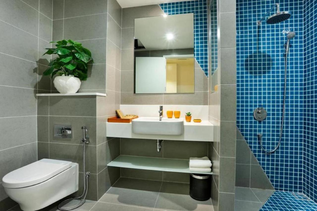 Parama Apartments Balcony Beachfront Nha Trang Esterno foto