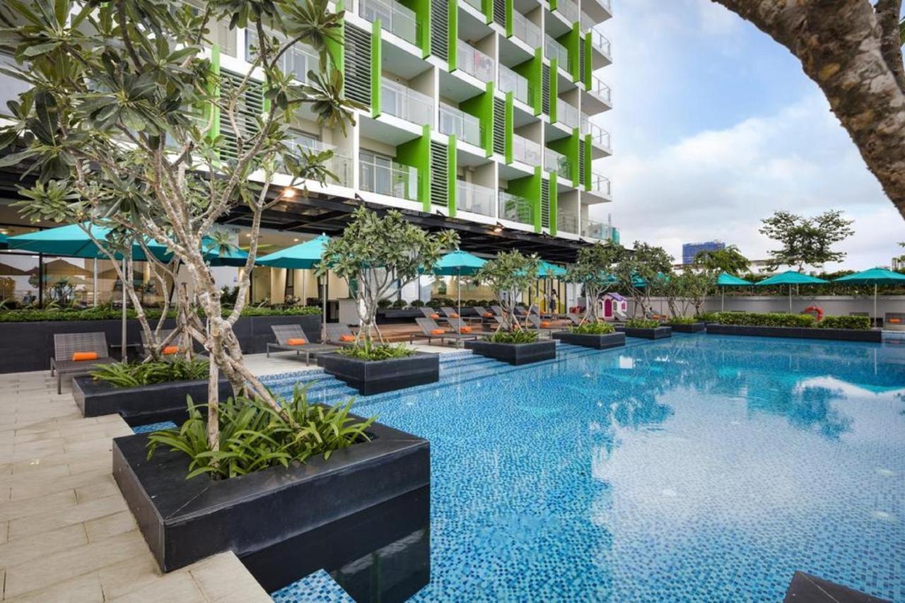 Parama Apartments Balcony Beachfront Nha Trang Esterno foto